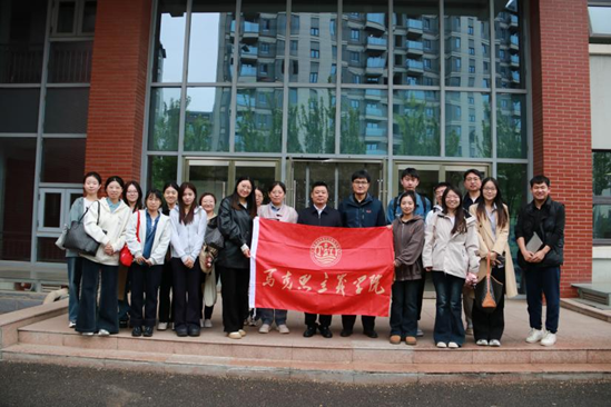 91在线
师生赴顺义区旺泉街道开展调研学习